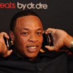 1/7/2009 Las Vegas Nevada, CES -- Dr. Dre, record producer/rapper shows off his new headphones. Note- Mike Snider is writing something on this.  Photo by Tim Loehrke, USAToday (Via MerlinFTP Drop)